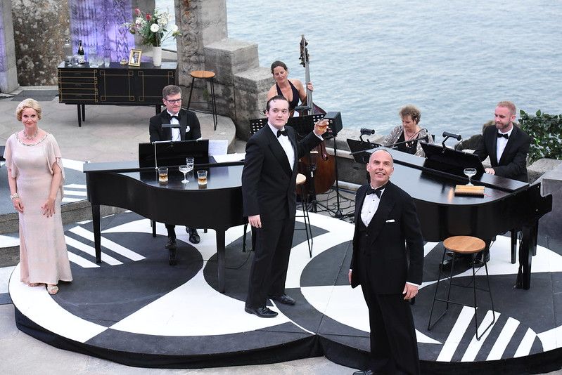 Sedos' 2019 production of A Swell Party at the Minack Theatre